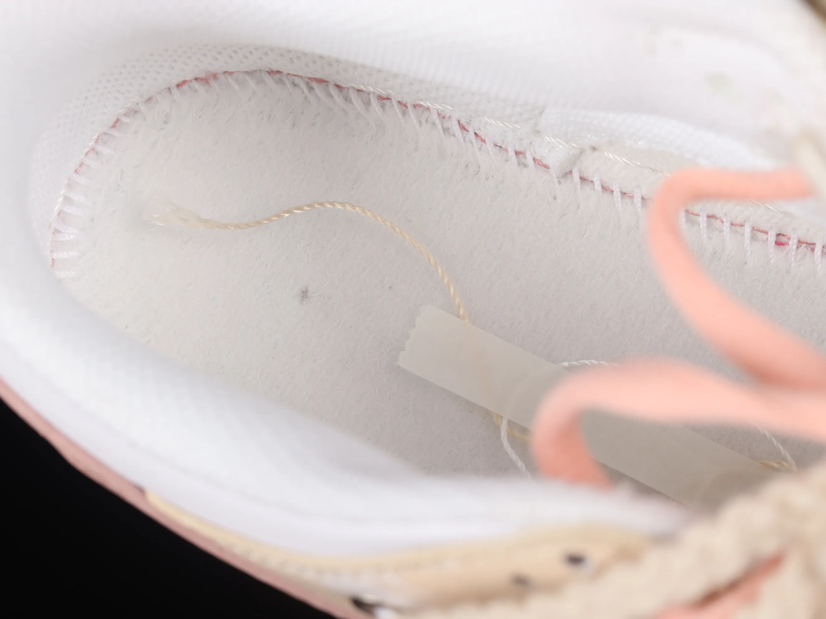 All categories Nk SB Dunk series Nk SB Dunk Low low-top sneakers Nk Dunk Low ESS customized version Vibe style distressed oxidation deconstructed rose cloth patch low-top casual sneakers DH9765-100